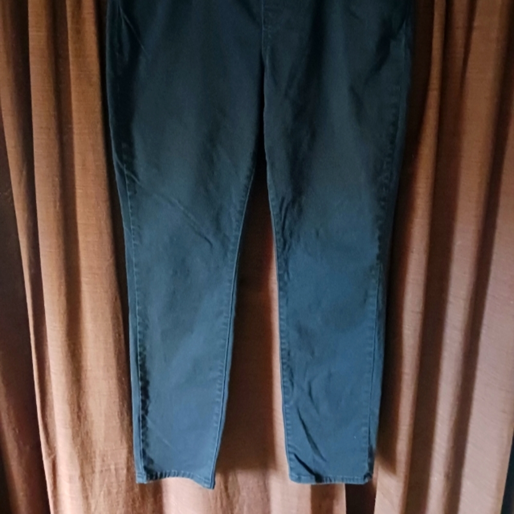 Levi's - Picture 2 of 6